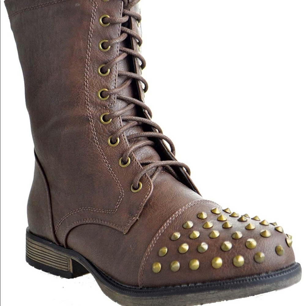 New combat boots with studs
